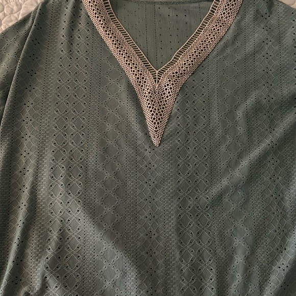 Shirt - Picture 1 of 2